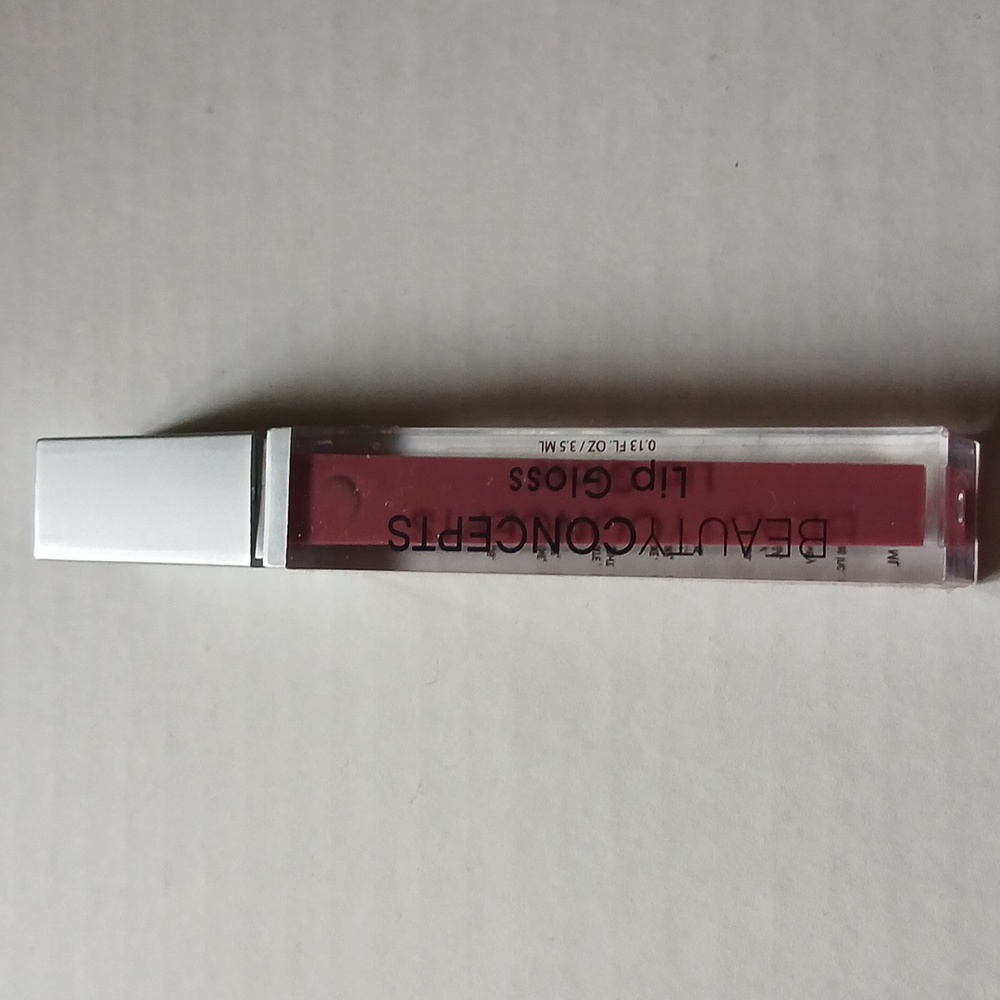 Beauty Concepts Pink Lip Gloss NIP